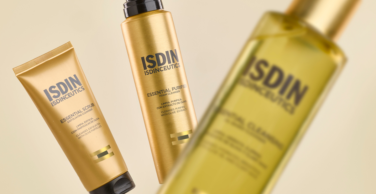 Second step: Essential Scrub or Essential Purifier
